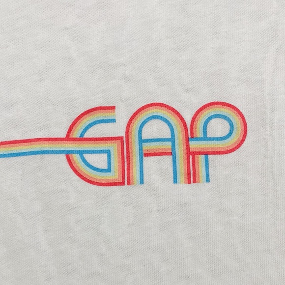 Gap PRIDE 2019 T-shirt - Picture 3 of 4